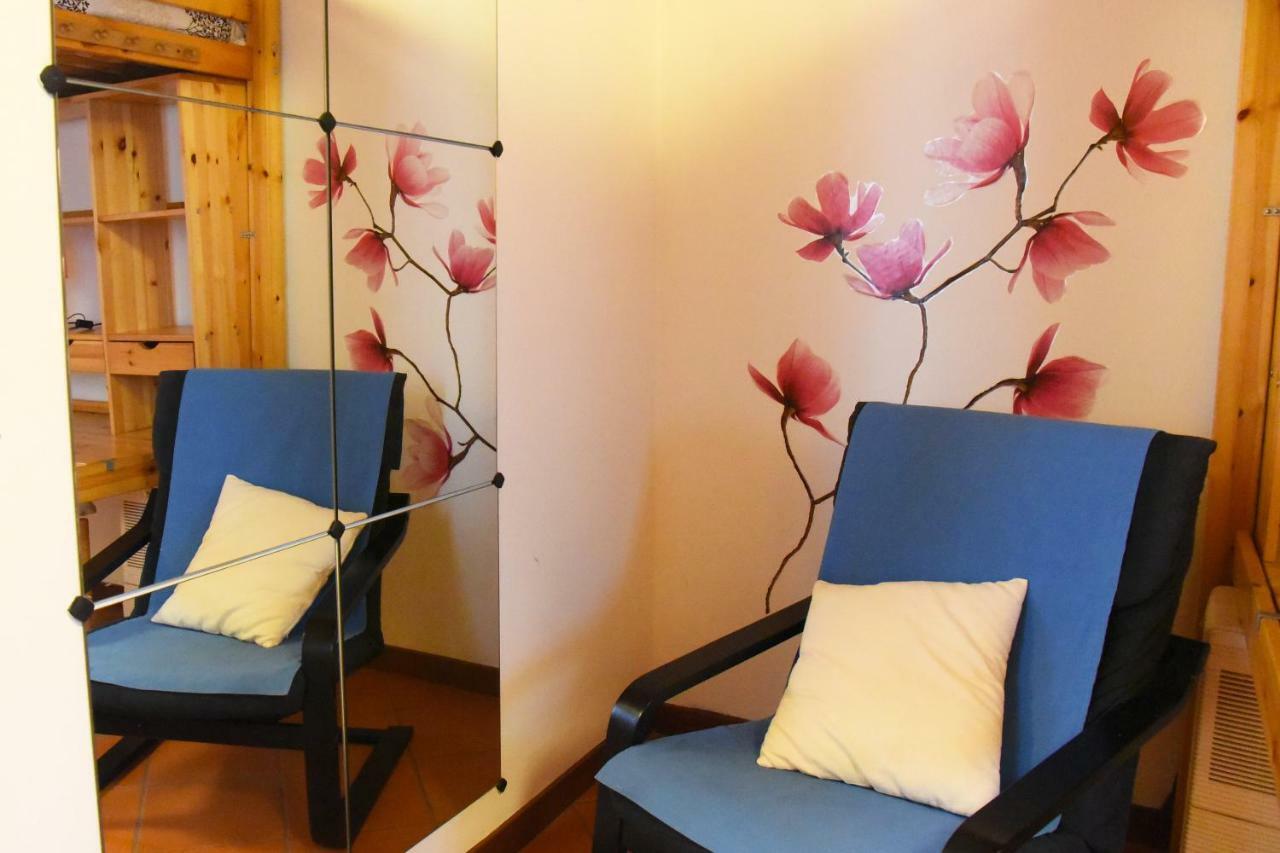 Cozy Garden Retrait Apartamento Varenna Exterior foto