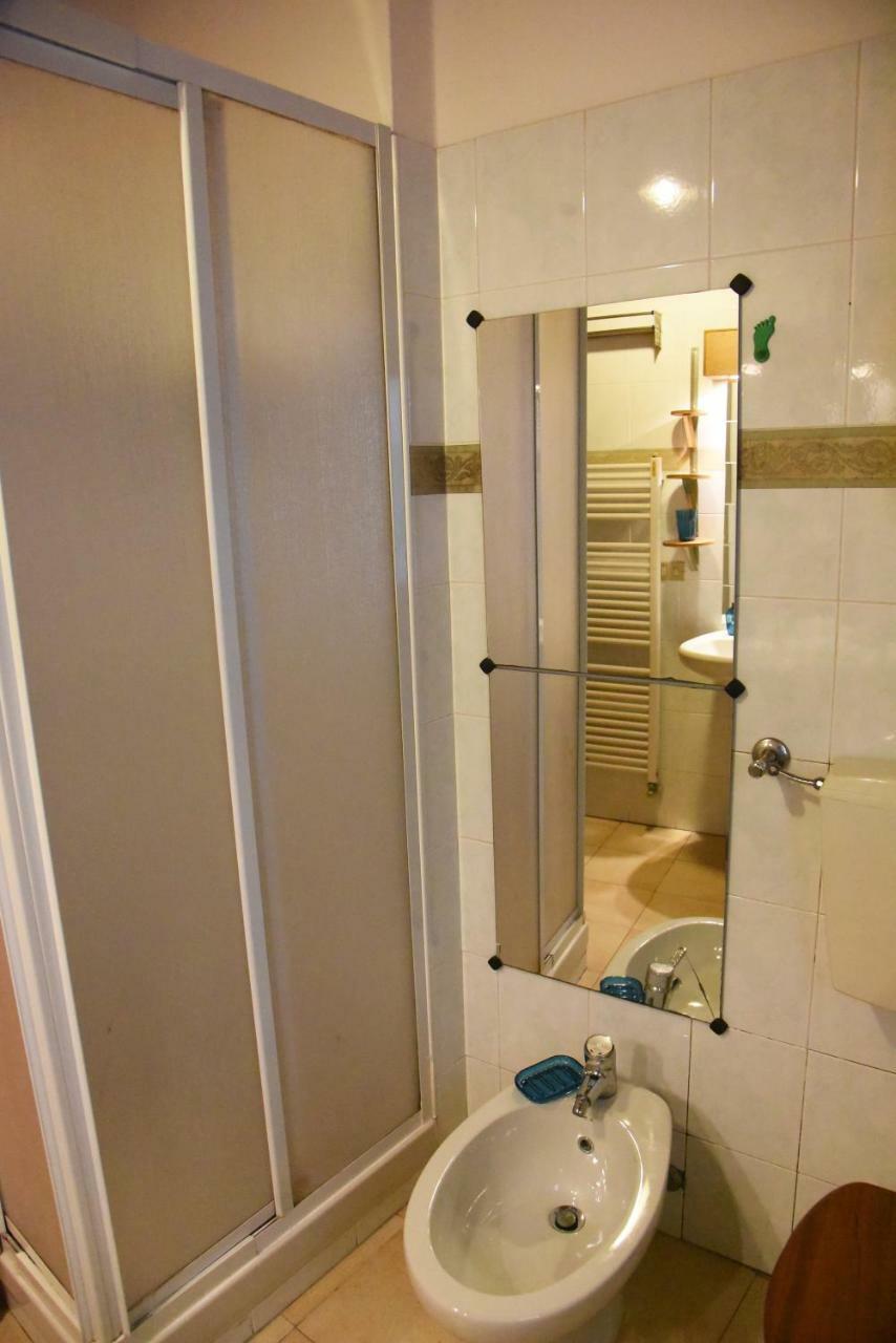 Cozy Garden Retrait Apartamento Varenna Exterior foto