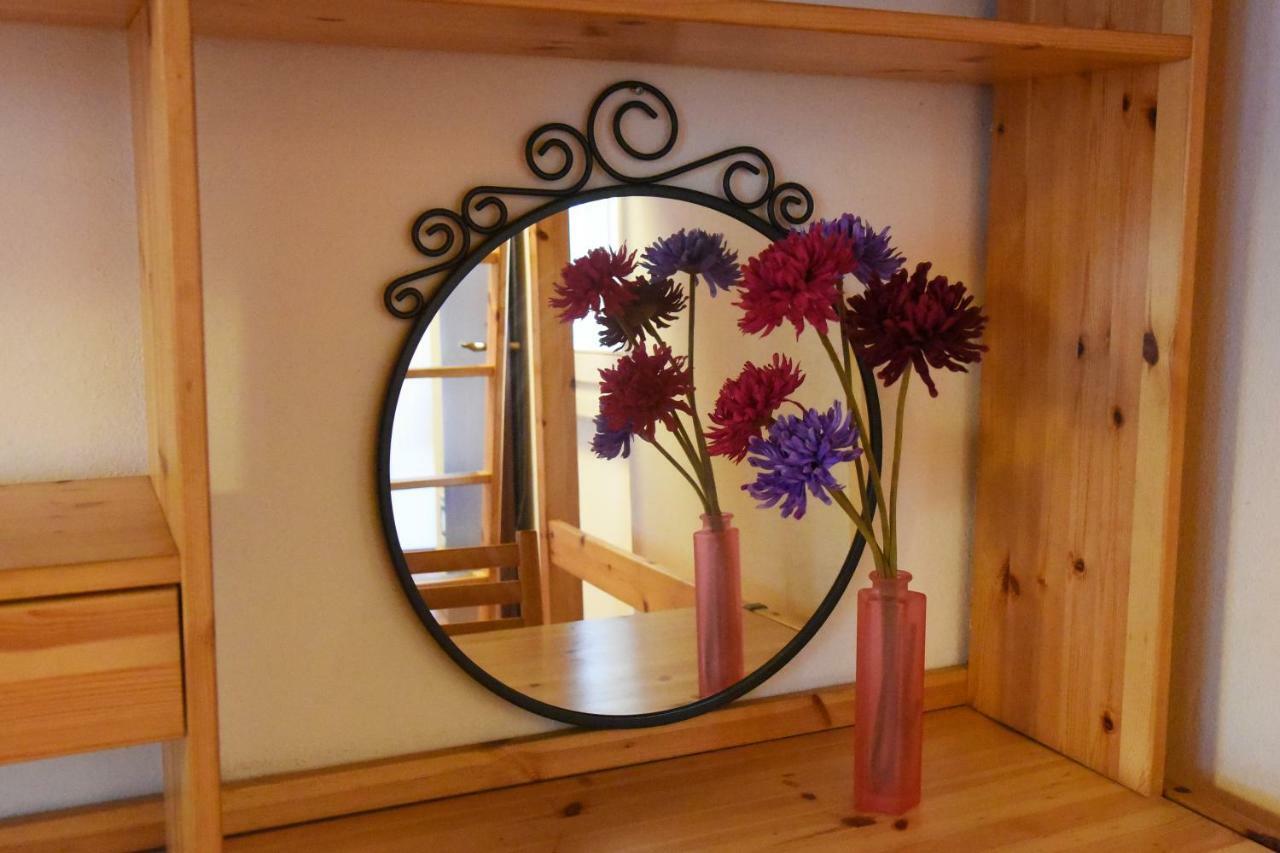 Cozy Garden Retrait Apartamento Varenna Exterior foto